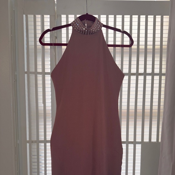 Double layer Mauve halter neck dress - Picture 2 of 5